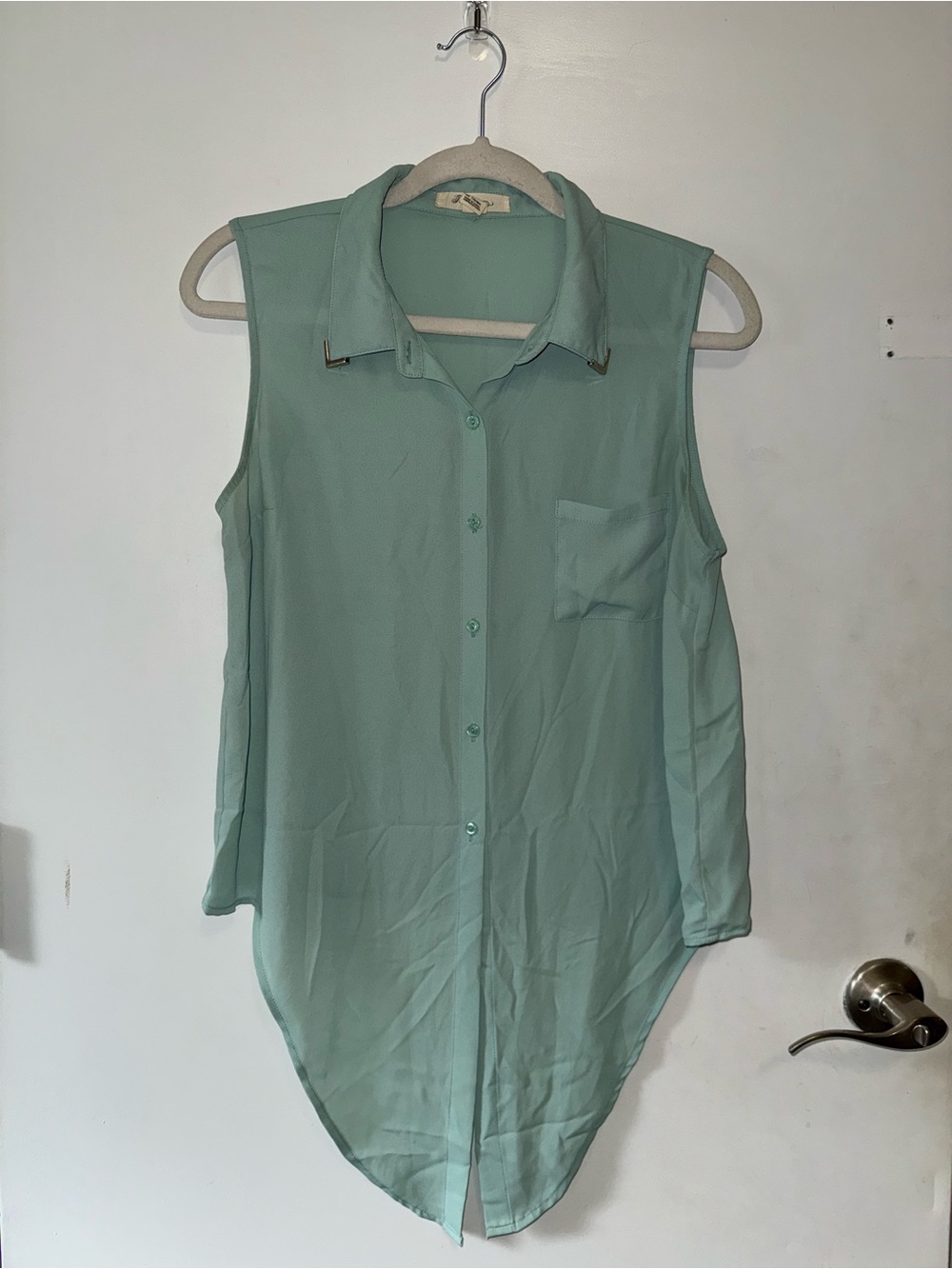 Forever 21 Sleeveless Mint Green Button-Front Camisole Blouse Size L